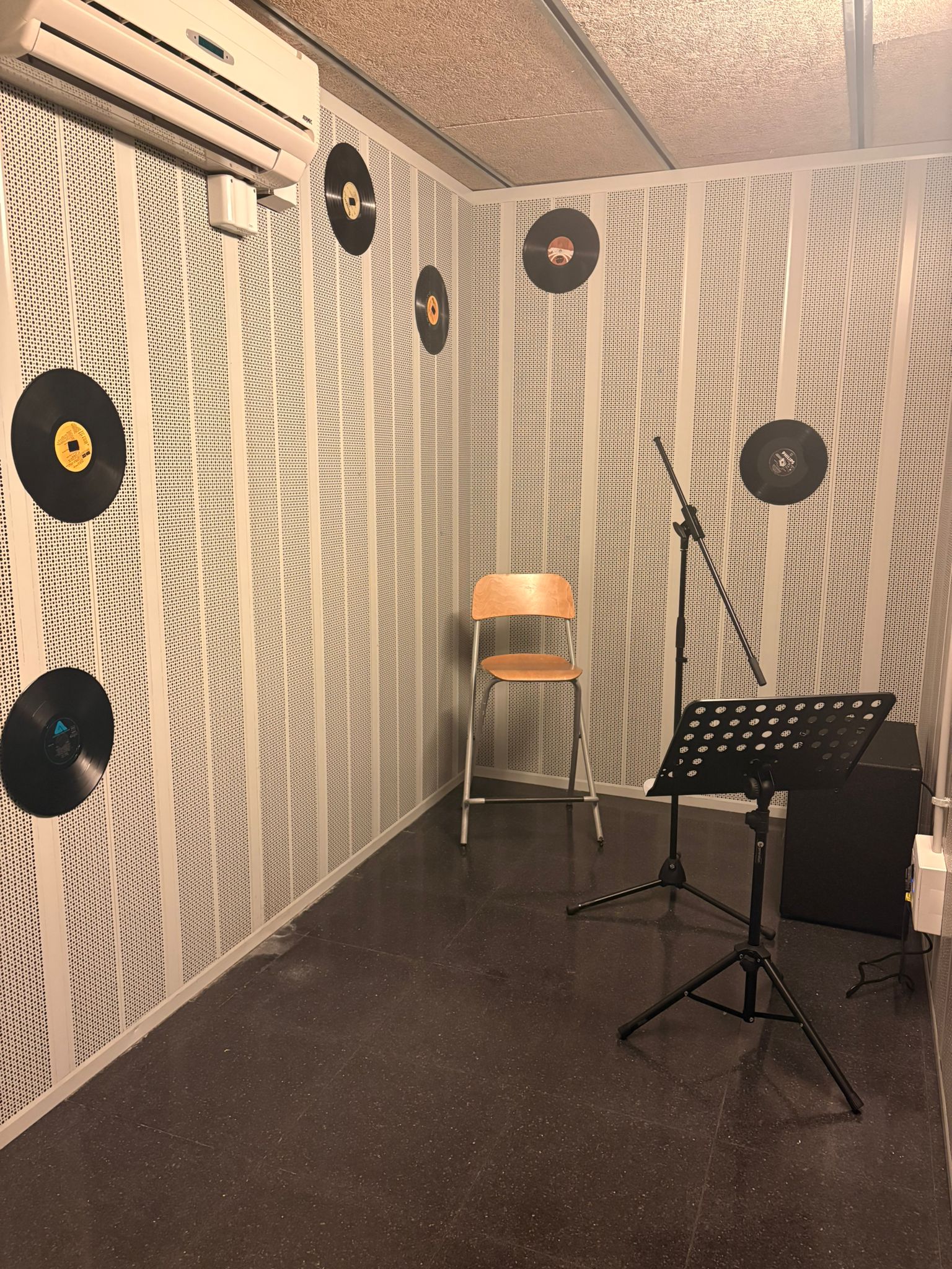 WhatsApp Image 2026-01-12 at 17.44.01